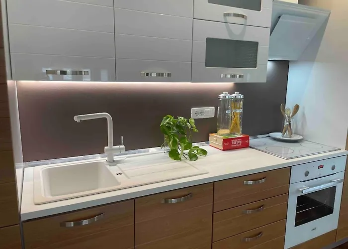 Luxury Spacious Flat With A Lovely Terrace *