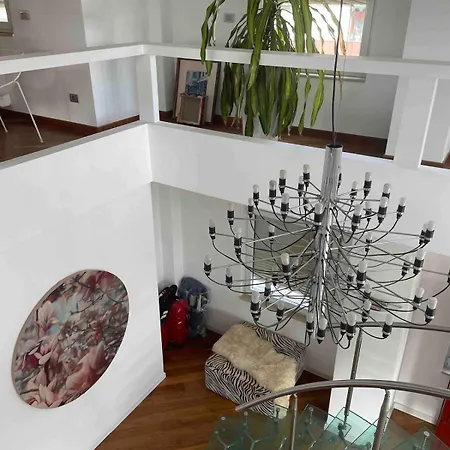 Luxury Spacious Flat With A Lovely Terrace Tirana